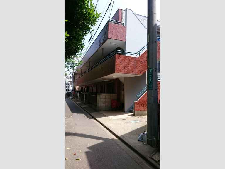ドミール岸町 外観