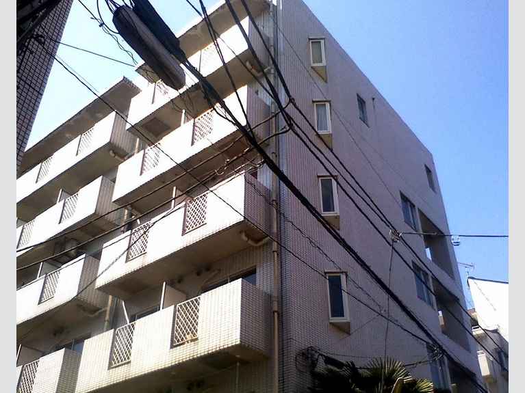 トムボーイ 外観