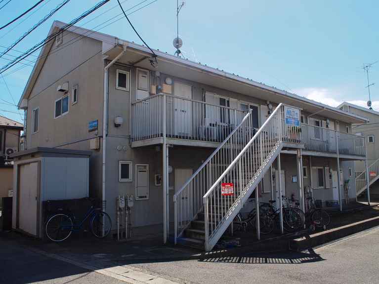 サンステージあきやまA 外観