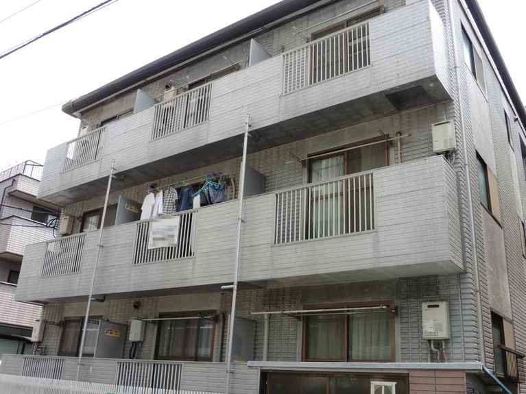 メゾンエステルナII 外観