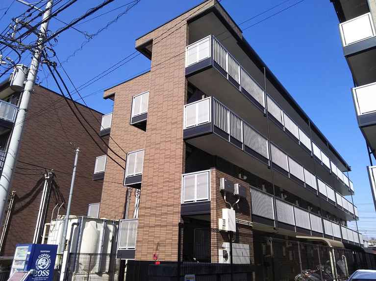 レオパレスモンサンミッシェル 外観