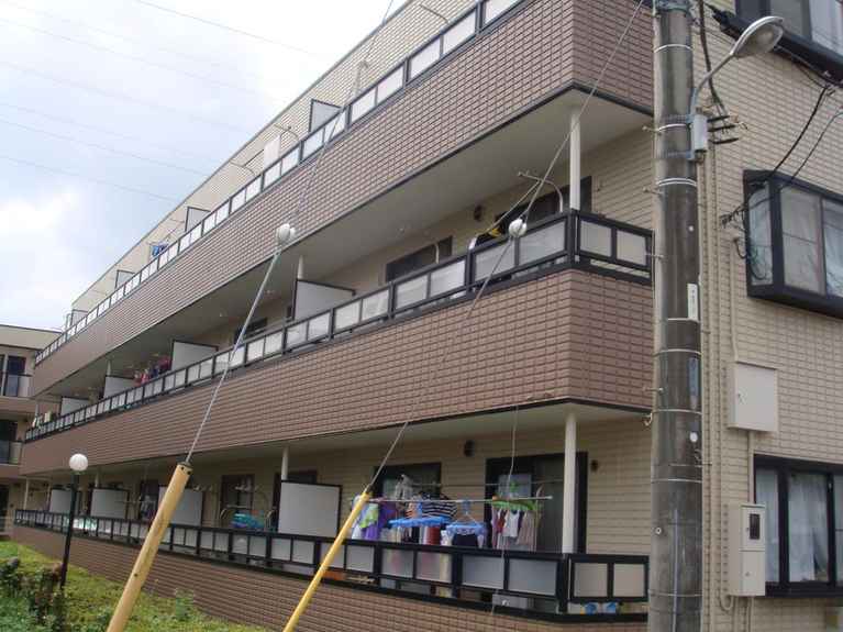 イエローローズ 外観