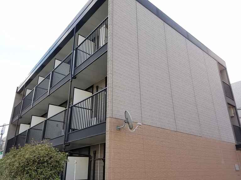 レオパレス行徳エステート 外観
