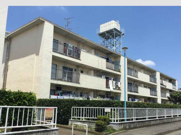 公社立川羽衣町住宅4号棟 外観