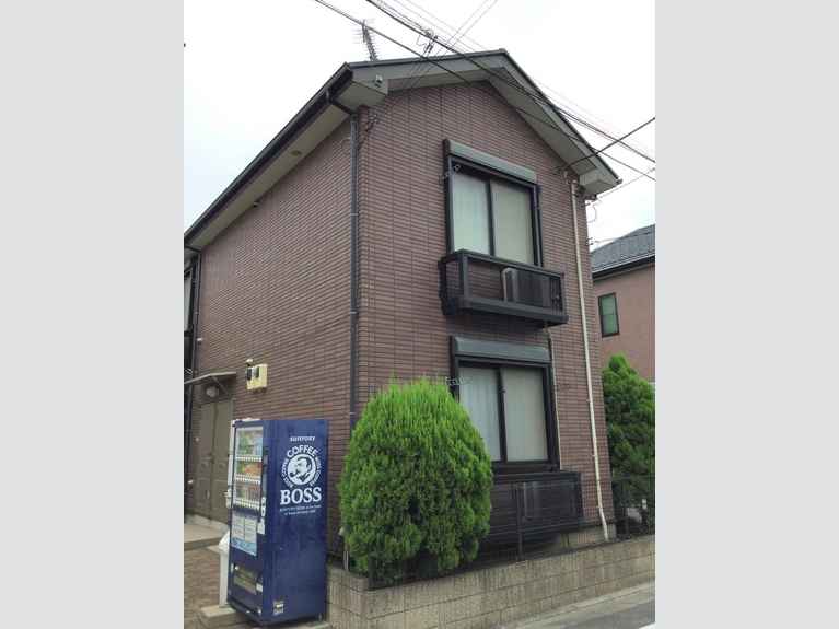 レオパレス琥珀館 外観
