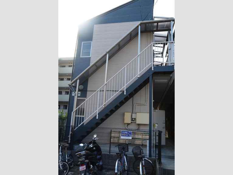 ダグラス中原 外観