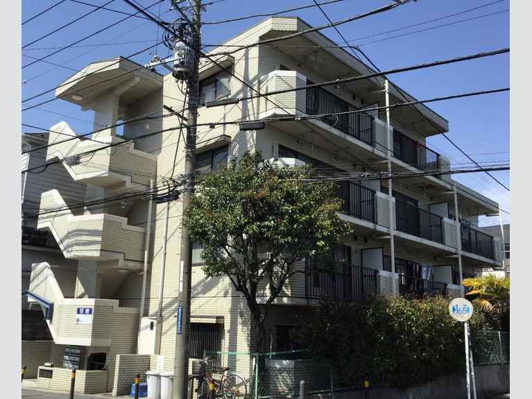 セシーズ東百合丘 外観