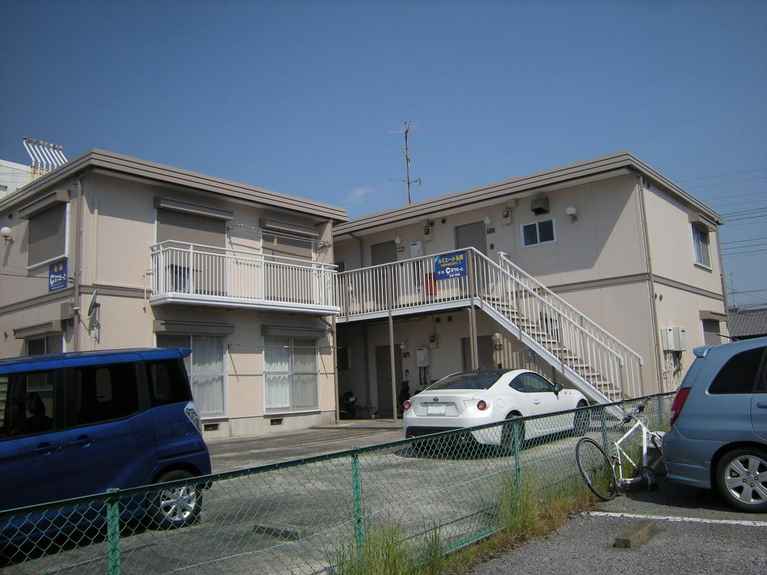 ルミエール弘岡 外観