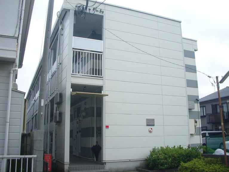 レオパレスくすの木II 外観