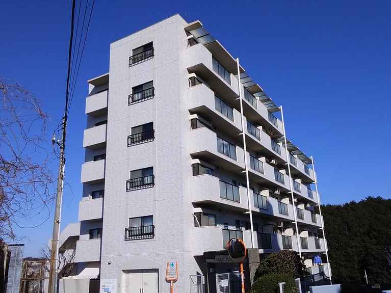 ライオンズヒルズ南万騎が原 外観