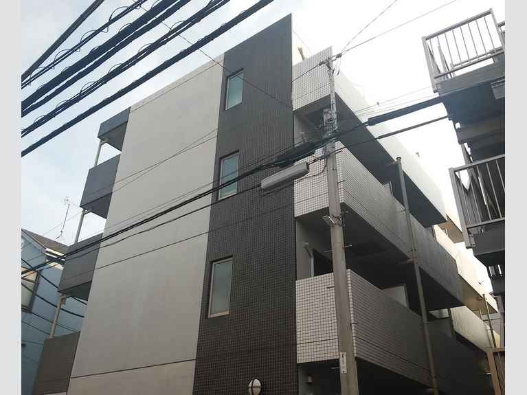 PRATIQUE​横浜​白楽 外観