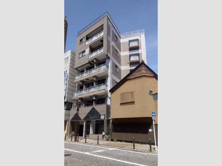 シャントレル 外観