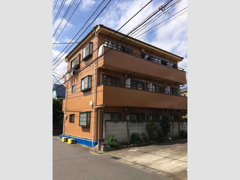 ファミール三田 外観