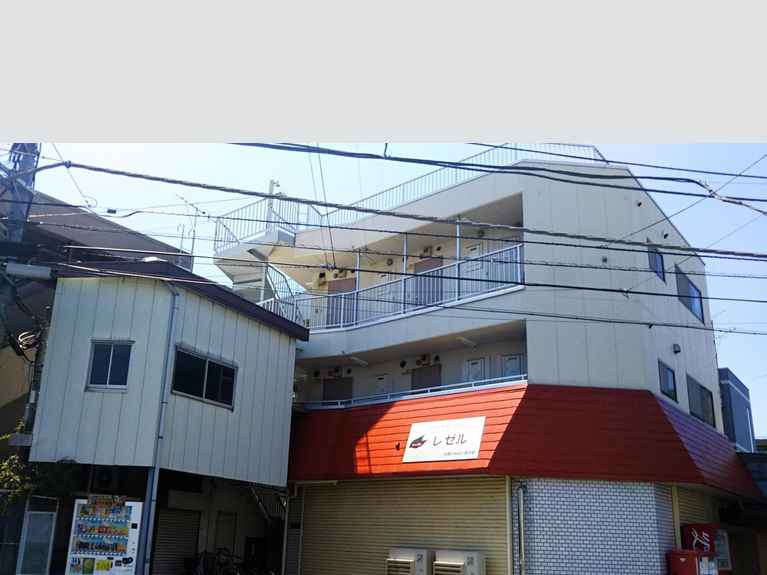 オーケービル 外観