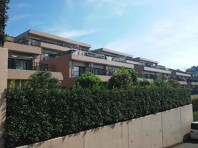 フォルスコート座間参番館 外観