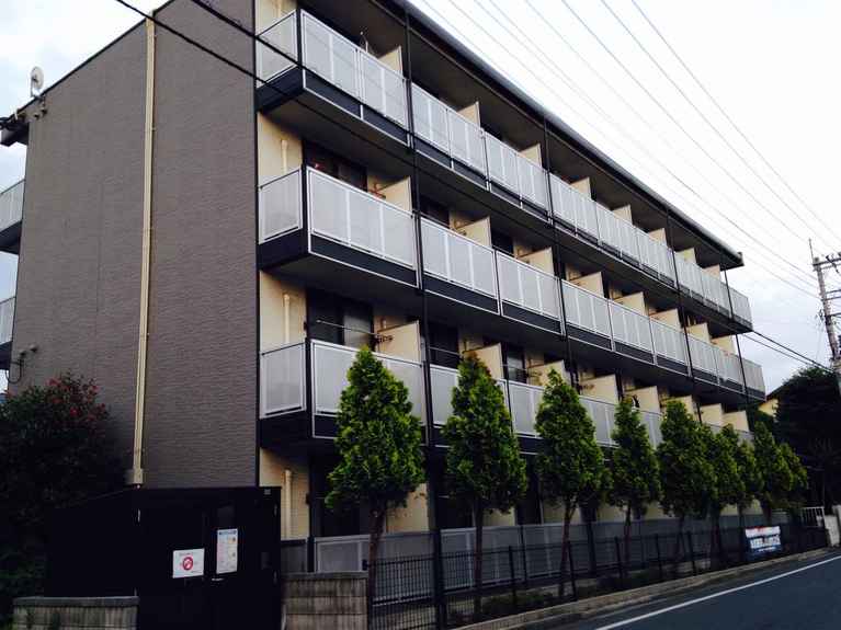 レオパレスモンジュイ 外観