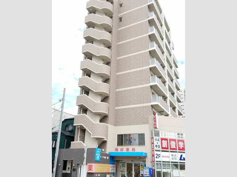 プラティス横須賀 外観