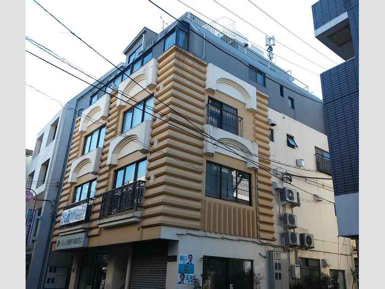 伊地智ビル 外観