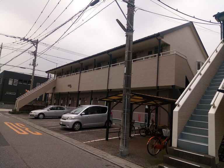 リルパイン越谷A棟 外観