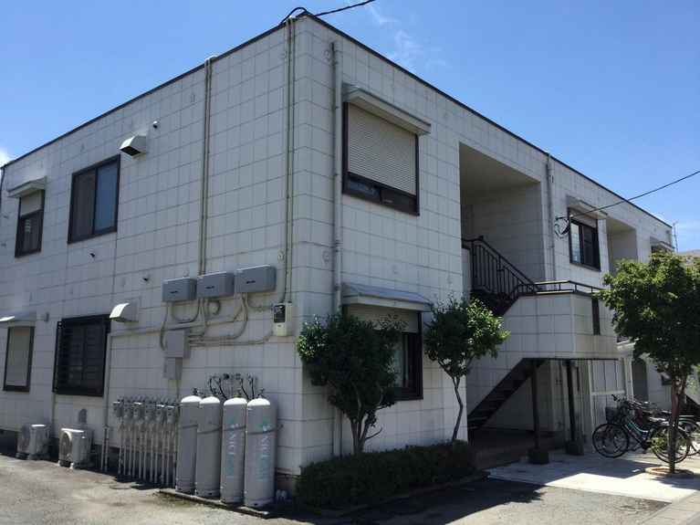 ソレイユ西鶴間 外観