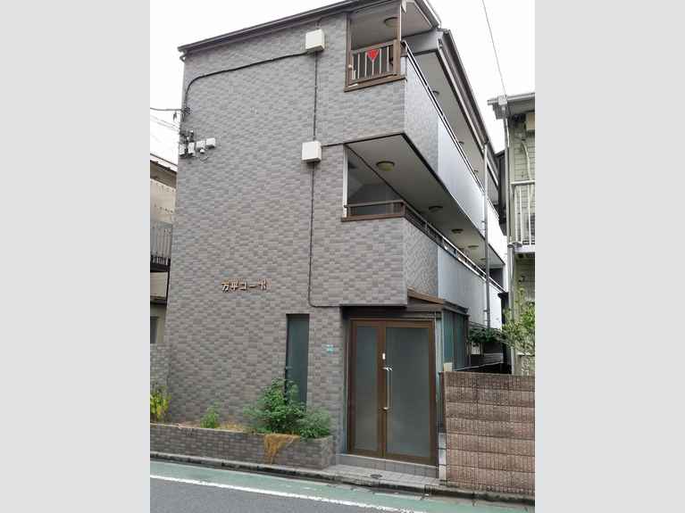 万平コーポ 外観