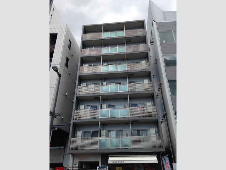 アストル吉敷町 外観