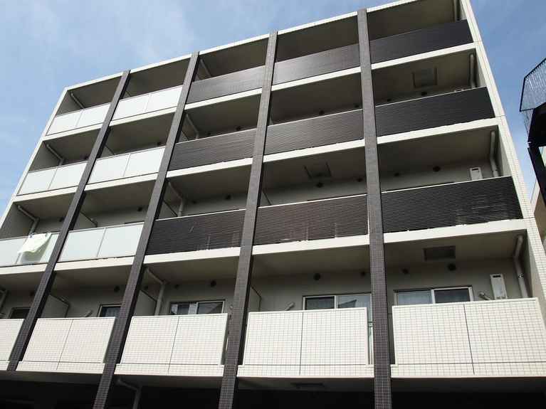 VICOLO横浜反町 外観