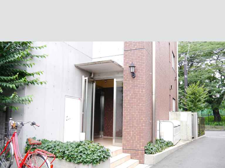 HAMPSTEAD HOUSE 外観