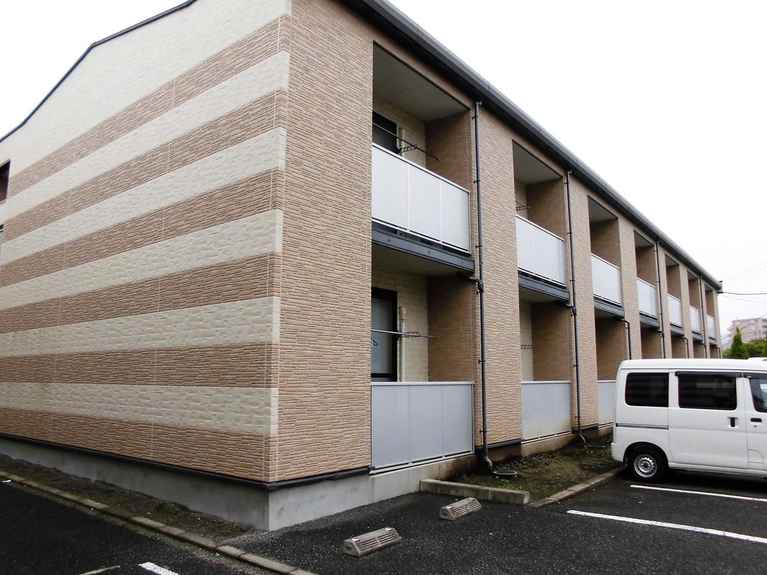レオパレス鎌倉台II 外観