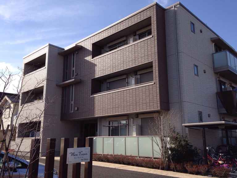 モントレゾール 外観