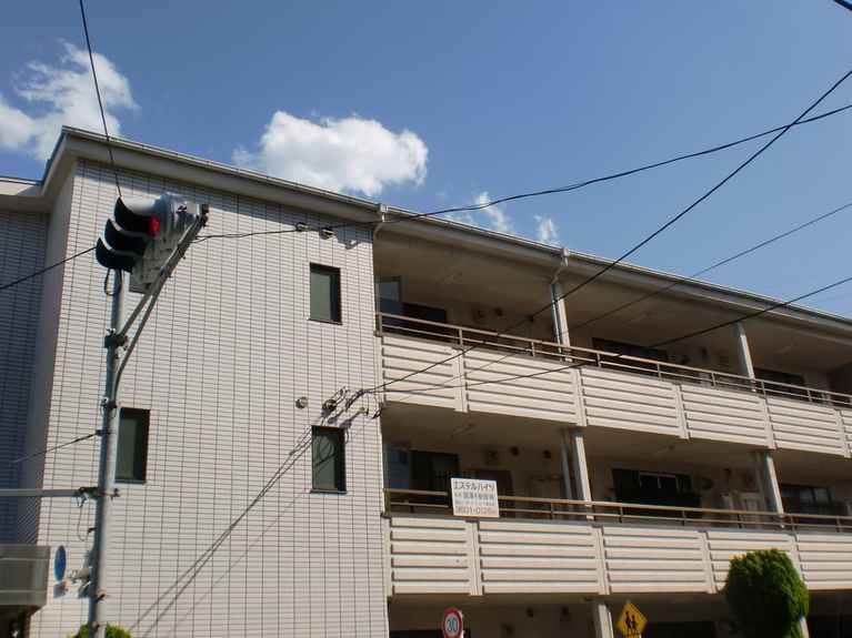 エステルハイツ 外観