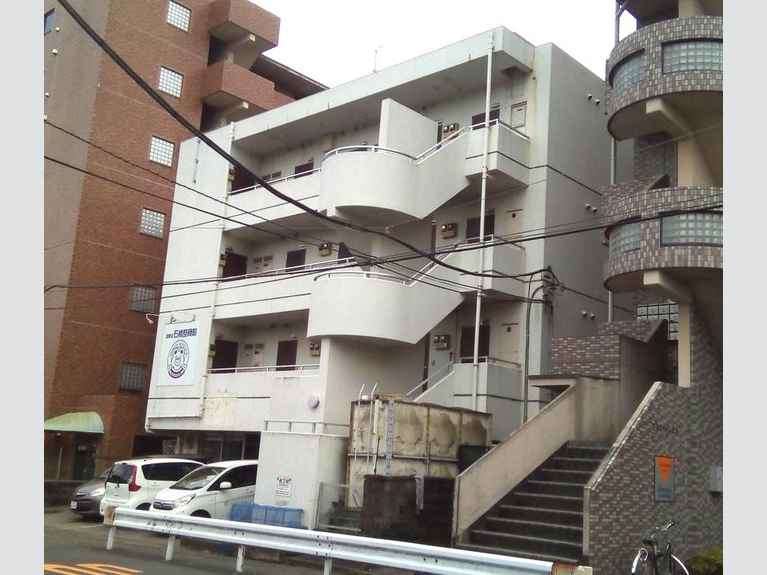 照栄ハイツ 外観