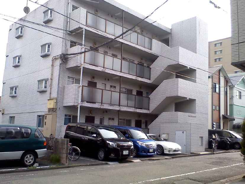 フローラマンション氷川 外観