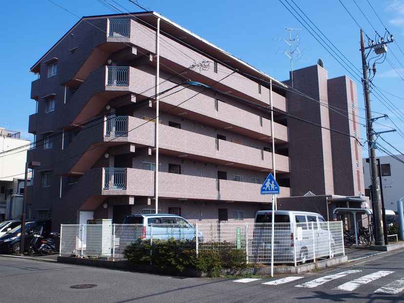 ファミーユ高座渋谷 外観