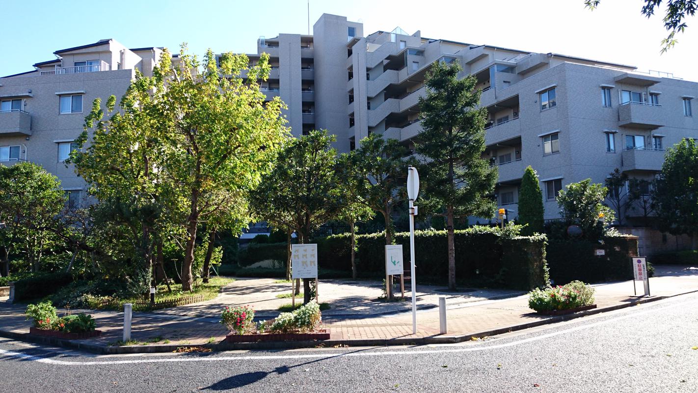 d グラフォート 世田谷 芦花 公園