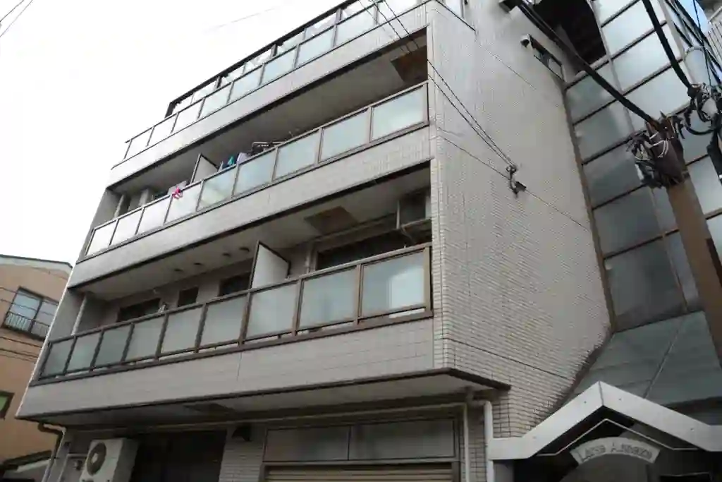 ラースアネックス 外観