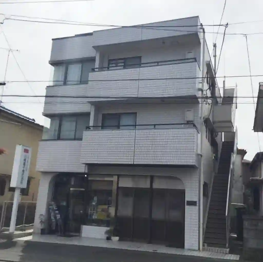 クラスタービル 外観