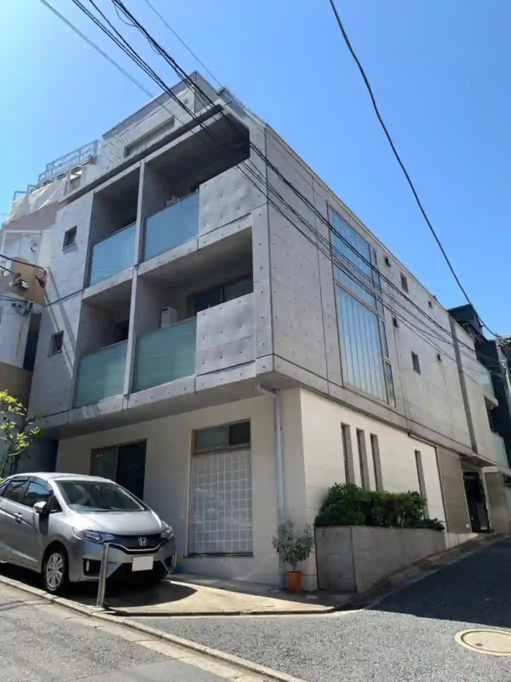 Glasstones 外観