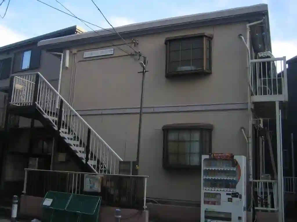 ファミーユ井土ヶ谷 外観