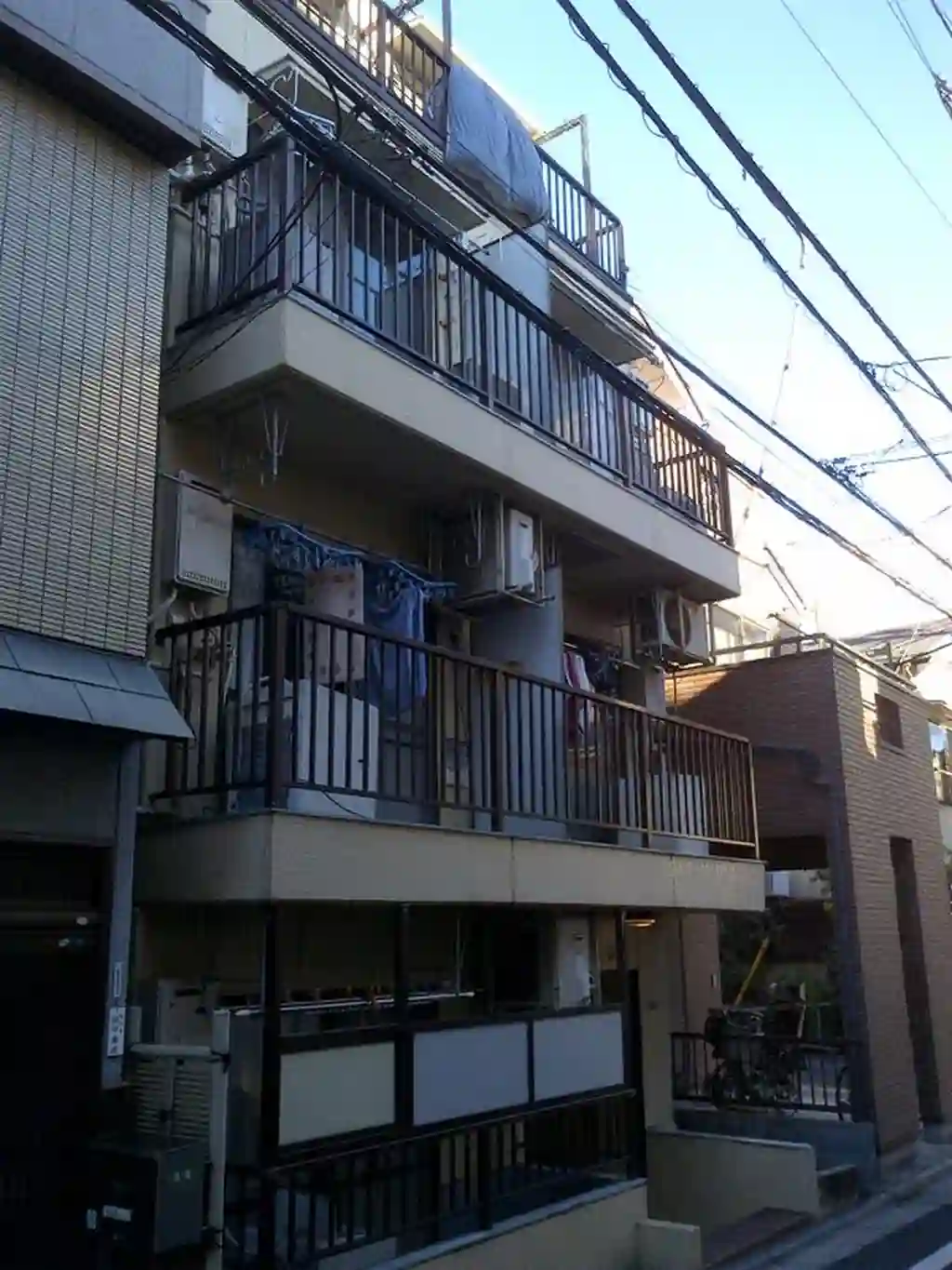 DRホームズ千駄木 外観