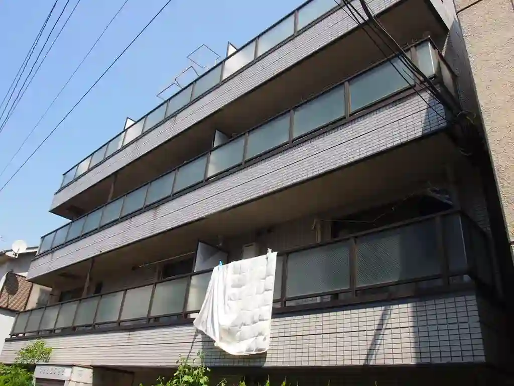 プチシャンプル山手弐番館 外観