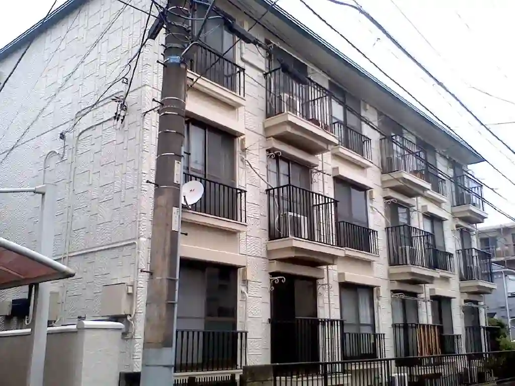 シュロス林間 外観