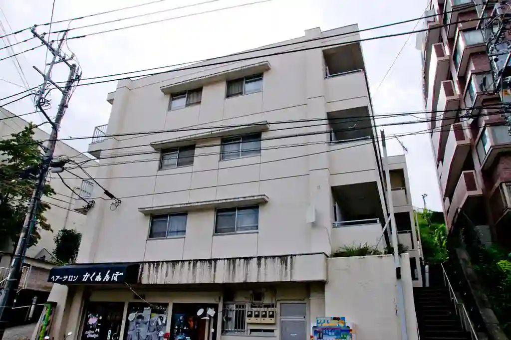 東栗谷マンション 外観