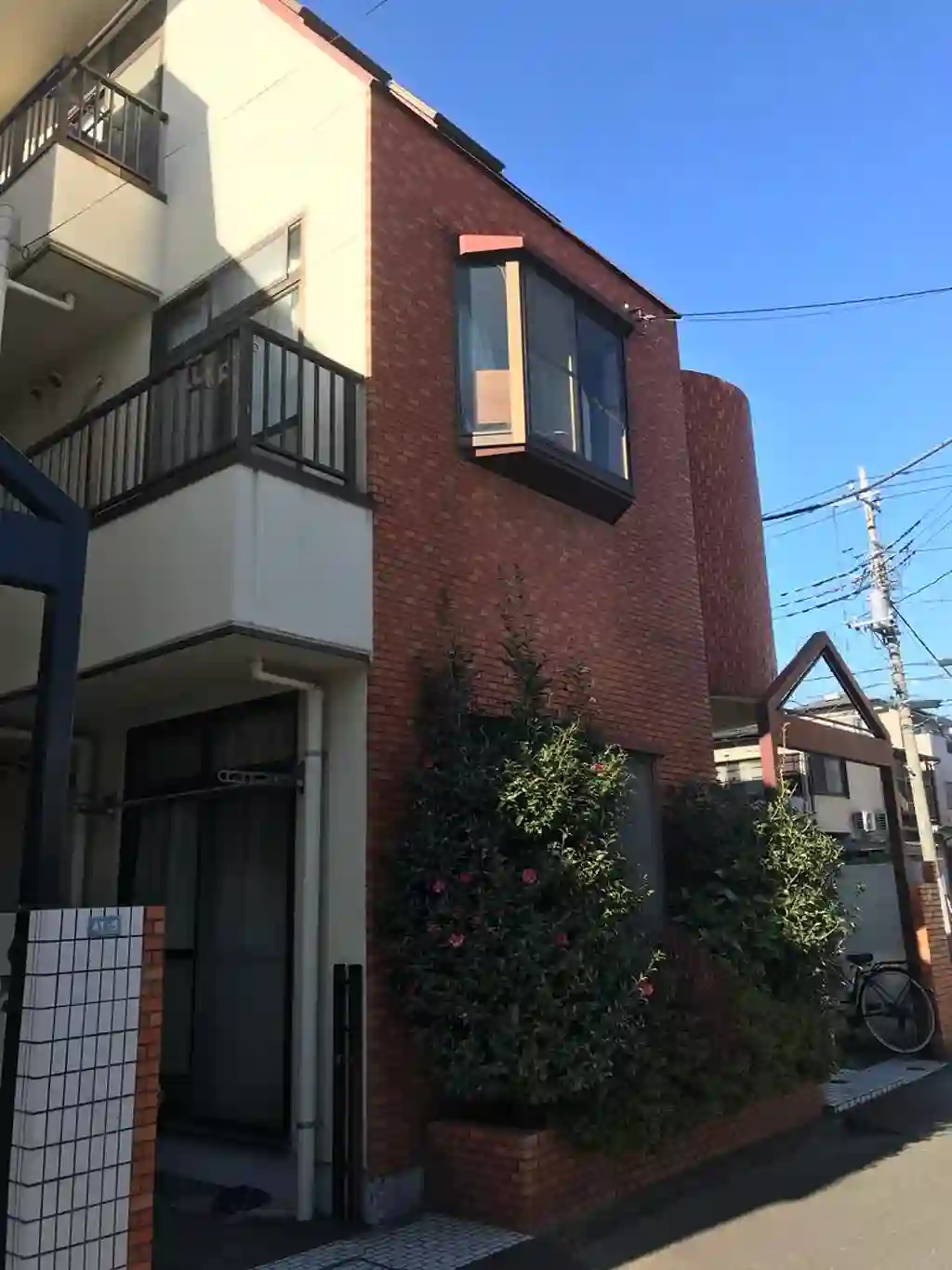 バチュラー蕨 外観