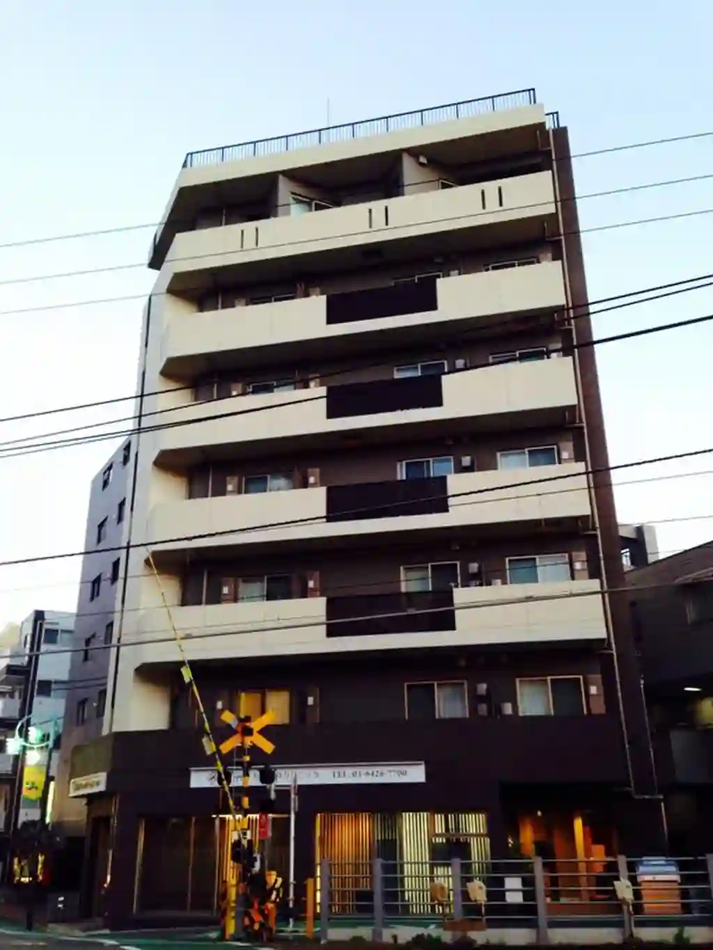 ラクエール旗の台 外観
