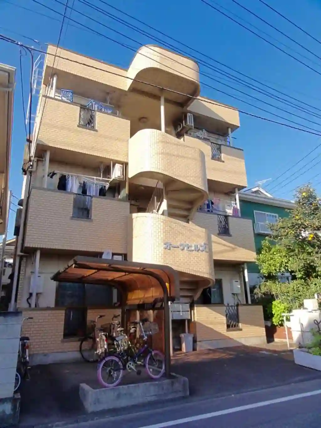 オークヒルズ 外観