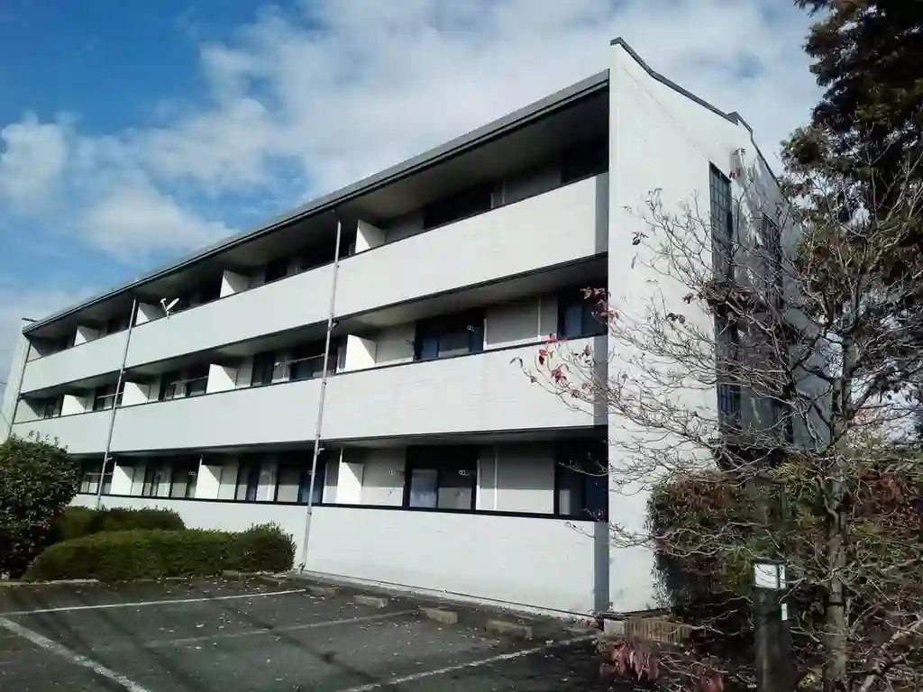 レオパレス ゴールドレジデンス ハニワ 外観