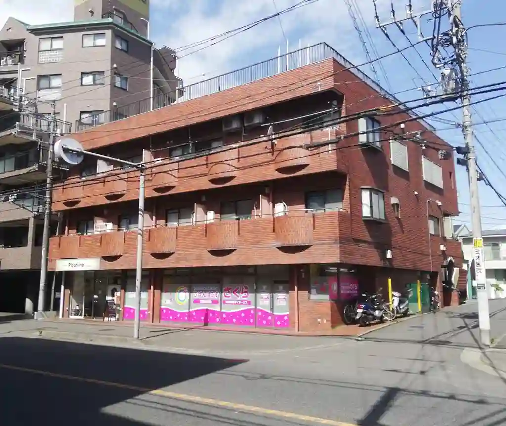 サン・ループムカサ 外観