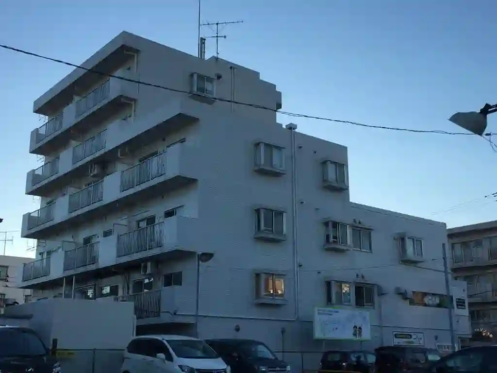 ロイヤルエミー湘南 外観