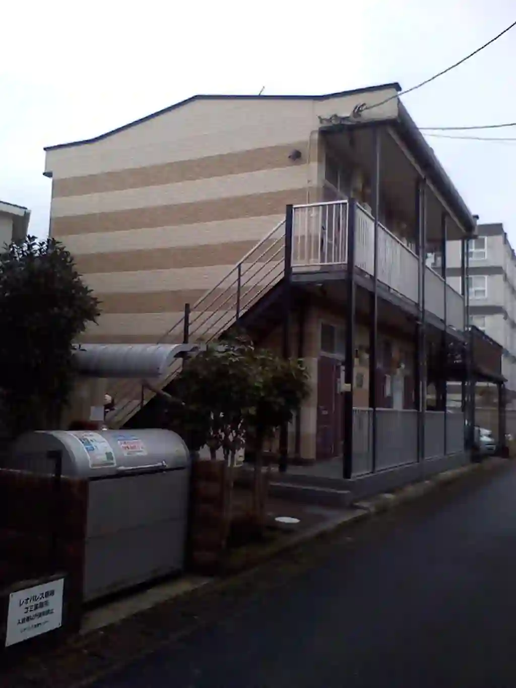 レオパレスすずらん 外観